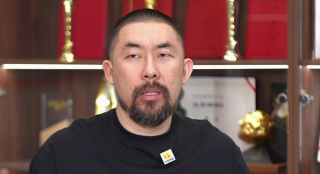 亚洲午夜精品久久久久久成年